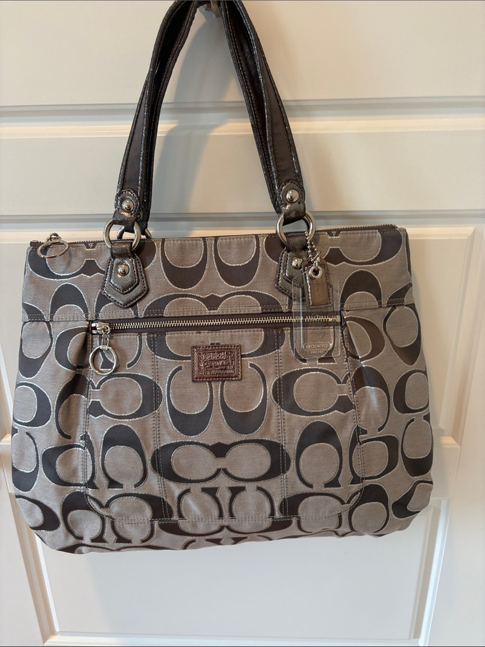 Rare Coach Poppy Signature Glam Silver Tote